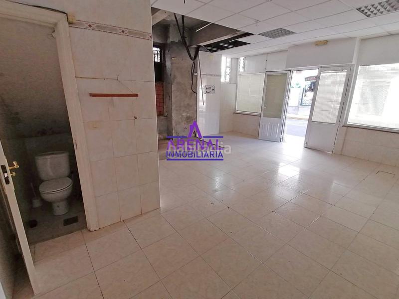 Foto 30edc8a5-1516-4313-bf6b-e587b2f8ea35. Affitto locale commerciale in Pobra do Caramiñal (A)