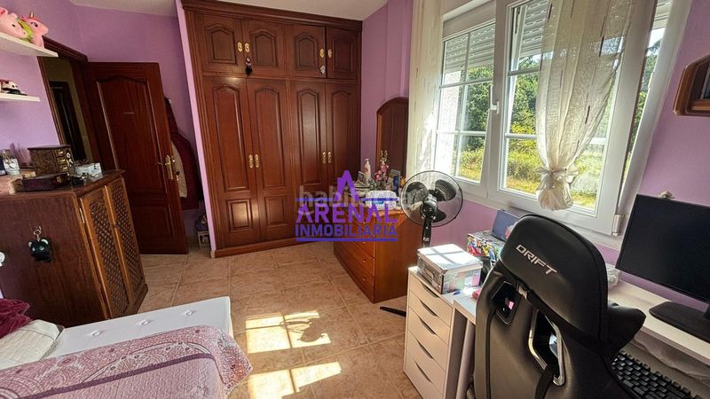 Foto e2963943-b6ea-4091-ae23-5f5f55f0e5c1. Casa amb aparcament a Pobra do Caramiñal (A)