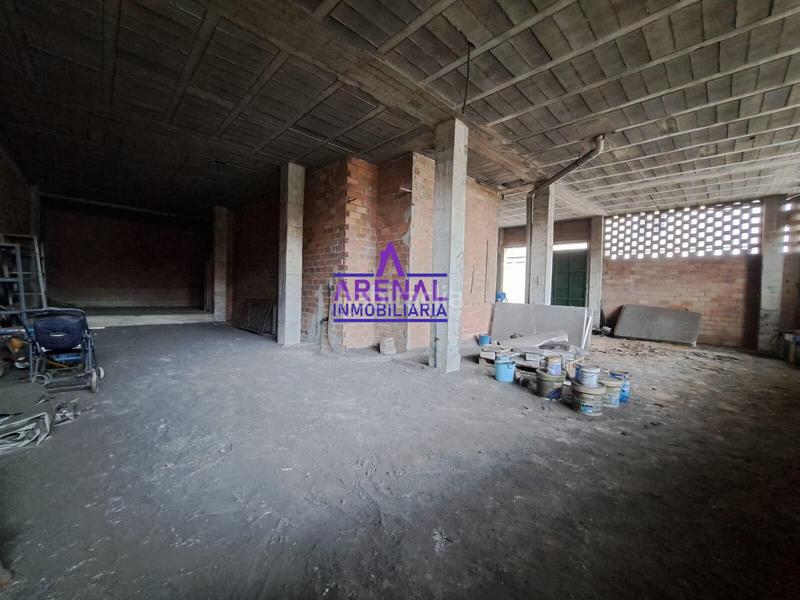 Foto d142cc77-6f68-46dc-b8d9-d8cfccfb2b62. Geschäftsraum in Pobra do Caramiñal (A)