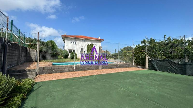 Foto f7141bae-1ed9-4326-8440-c6d1e83d0365. Chalet in Boiro