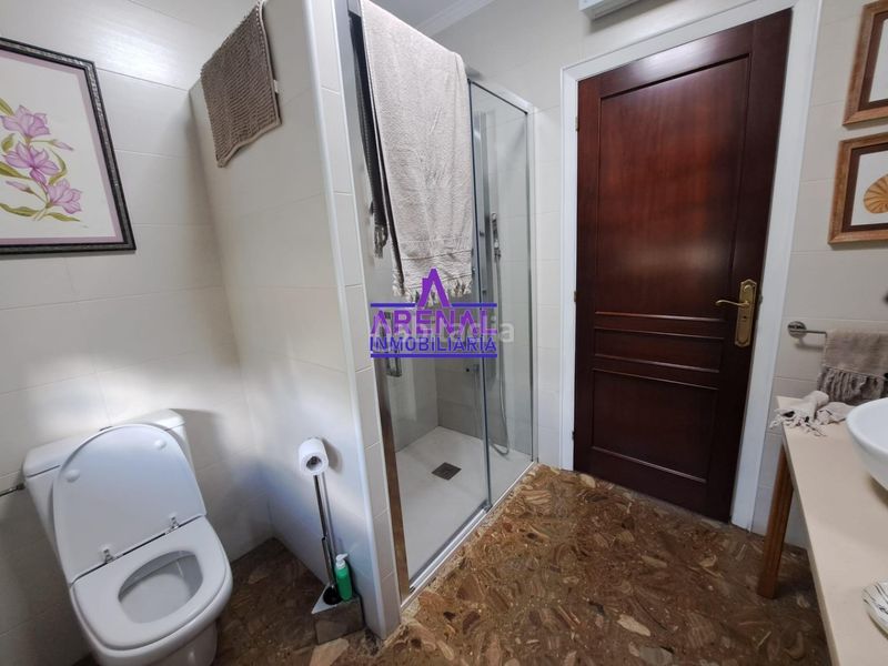 Foto 4f84c7b2-a7b3-4425-b990-24ccbdfea463. Casa amb aparcament a Pobra do Caramiñal (A)