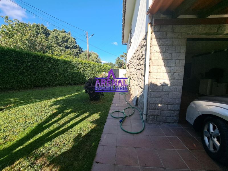 Foto ac9ec313-50b3-4889-9324-e7c3e990180a. Casa amb aparcament a Pobra do Caramiñal (A)