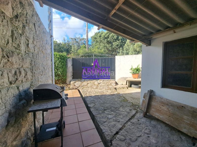 Foto df5f8598-d4c6-48d3-8ca6-26aed3411666. Casa amb aparcament a Pobra do Caramiñal (A)