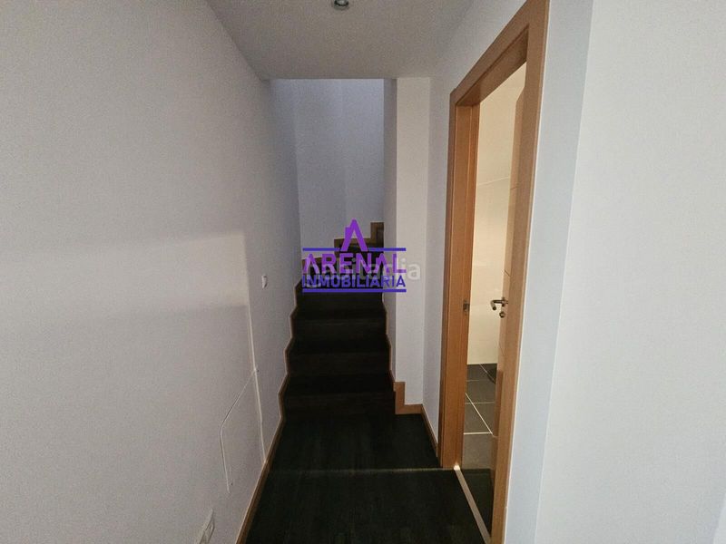Foto 8eda2e54-f8eb-41b4-a9b7-67132dea6b03. Apartament amb calefacció aparcament a Pobra do Caramiñal (A)
