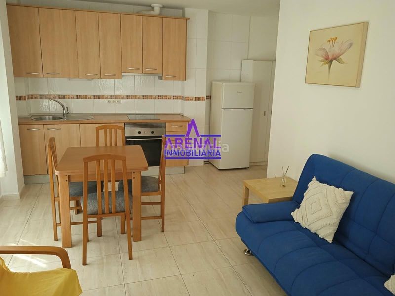 Foto aa470545-bddd-4e53-af94-33bc14dafd5b. Apartament a Pobra do Caramiñal (A)