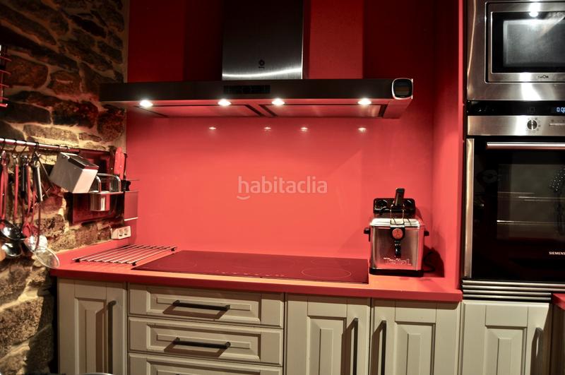 Foto 8c190d77-6c83-48e0-bcd0-f0e3d6e51eeb. House with fireplace heating parking pool in Parroquias del Oeste Lugo