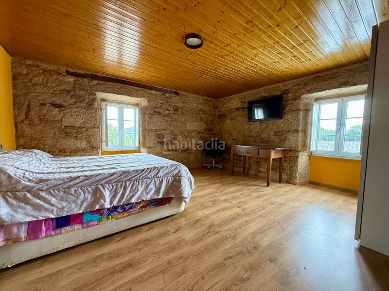 Foto d1df5017-9824-44f1-a000-019e2f3aa8ef. Maison avec parking dans Corgo (O)