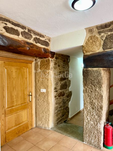 Foto d813d016-71a0-4030-acf6-edc7aec4afeb. Maison avec parking dans Corgo (O)