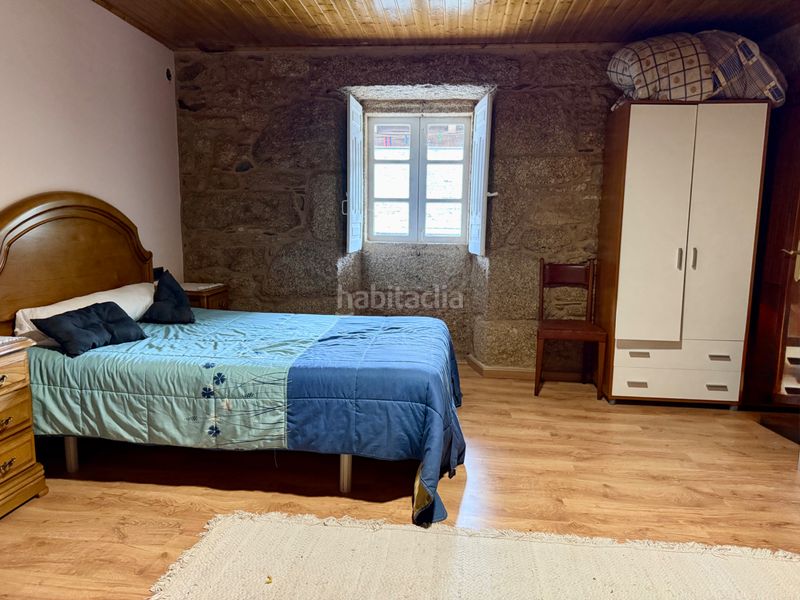 Foto e2d084bf-2622-4775-af49-22651be148ae. Maison avec parking dans Corgo (O)