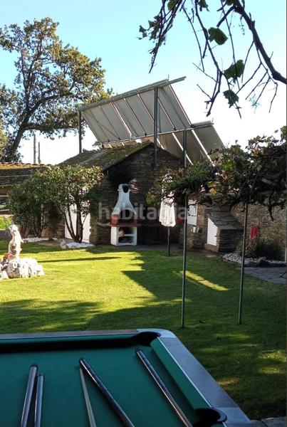 Foto f0bef06b-ef84-4373-82a9-1b350b29babb. Casale con camino parcheggio piscina in Outeiro de Rei