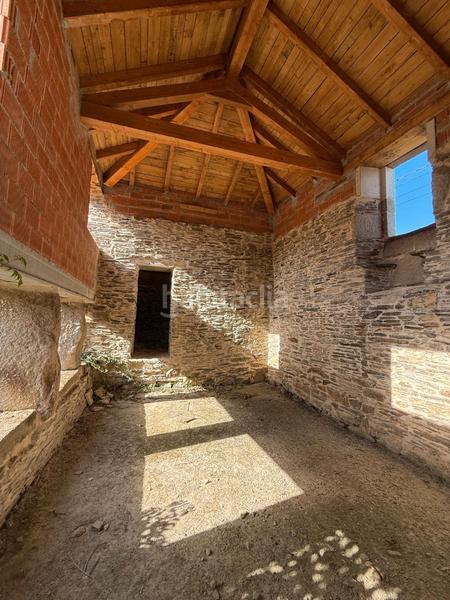 Foto 8a56d9a3-c722-46c5-8f43-98775bd60940. Haus mit parking in Parroquias del Este Lugo