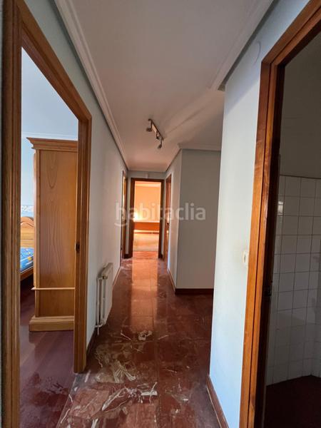 Foto 94de1621-28a2-4a70-b514-54d8d9c09ff2. Etagenwohnung in A Milagrosa Lugo