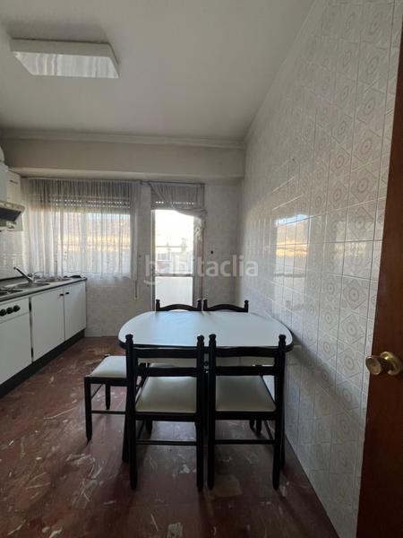 Foto c1060425-f4fe-4d3f-9f8f-3019f39db5e9. Etagenwohnung in A Milagrosa Lugo