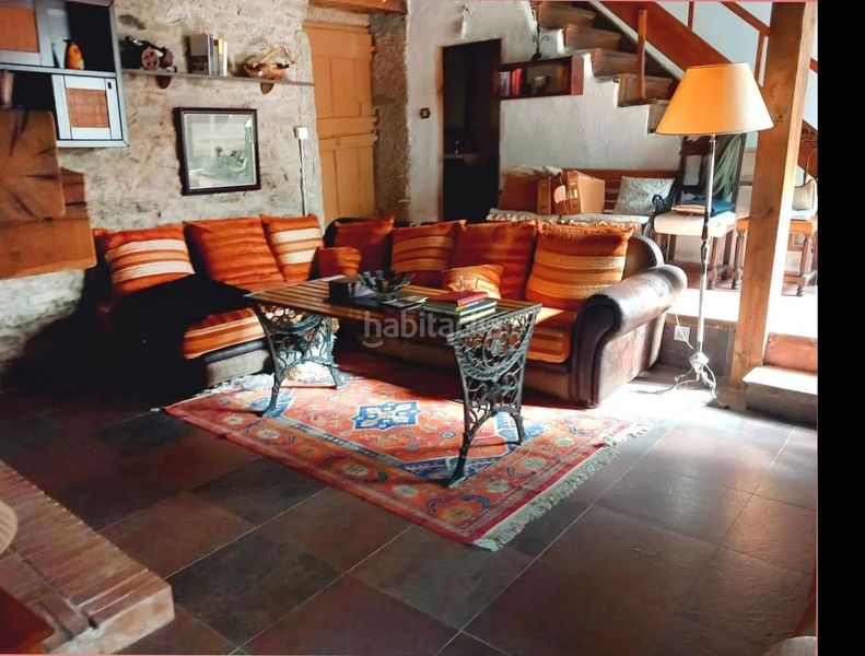 Foto 7198d3b2-5691-476d-89da-fe48f60a1e25. Maison avec cheminée parking dans Begonte