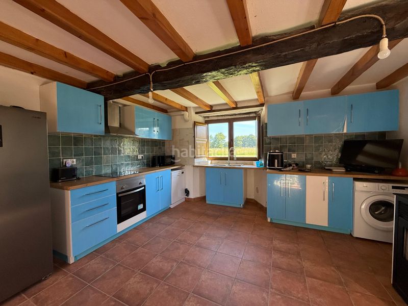 Foto bc8312f7-7160-42f2-9e9b-2e3b2aca3225. Casa amb aparcament a Cospeito
