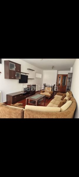 Foto 1450a47f-3e81-44ea-b751-9d60a330fcc4. Duplex in rúa pedregal 6 in Bertamirans Ames