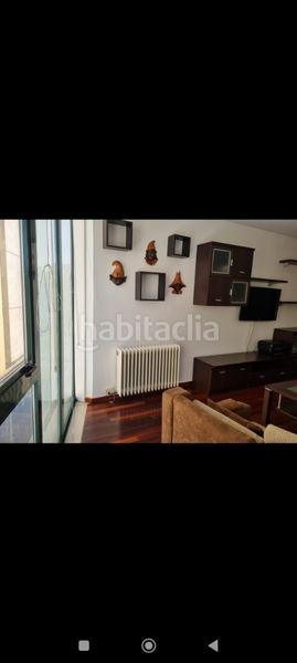 Foto 312b07b5-72f9-4ce6-a336-3c6b3f5206a4. Duplex in rúa pedregal 6 in Bertamirans Ames