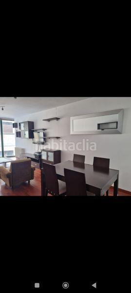Foto a8d25763-d1f2-44cd-87ec-3fa5ae433939. Duplex in rúa pedregal 6 in Bertamirans Ames