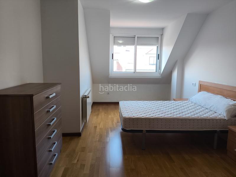 Foto b4062184-6d12-4664-86a3-42813abb0de8. Ático en avenida da peregrina 2 piso en venta en 2 dormitorios Bertamirans en Ames