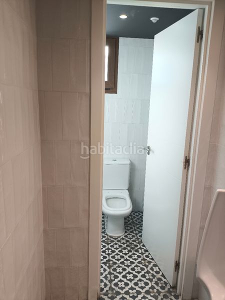 Foto f19d686c-2556-4a21-8a6d-024d443b010f. Local commercial dans avenida da maía 84 dans Bertamirans Ames