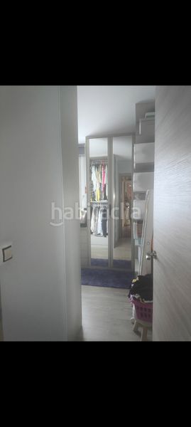 Foto dd15e1c9-f2df-4151-8963-cdcbf5654056. Pis a avenida da maía 50 a Bertamirans Ames