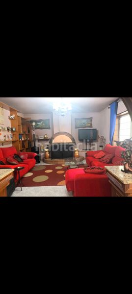 Foto 5ebd92ce-5874-437d-8f65-4b07921e6be2. Chalet dans vial camino 11 dans área de Ames Ames