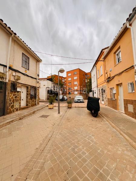 Foto 2c29204f-3362-4818-87cd-36ab519ad1f0. Maison jumelée avec chauffage dans Simancas Madrid