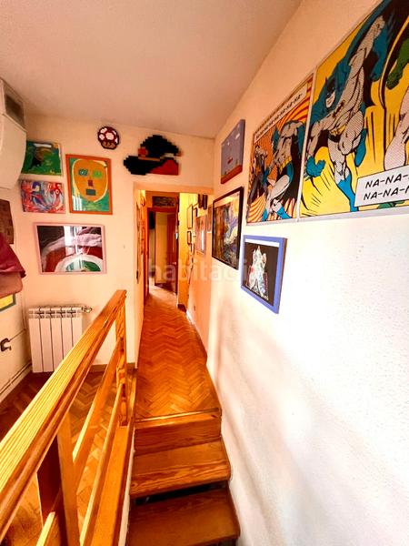 Foto 7e562d0e-f8a6-4dc1-a3da-af0d5463952e. Maison jumelée avec chauffage dans Simancas Madrid