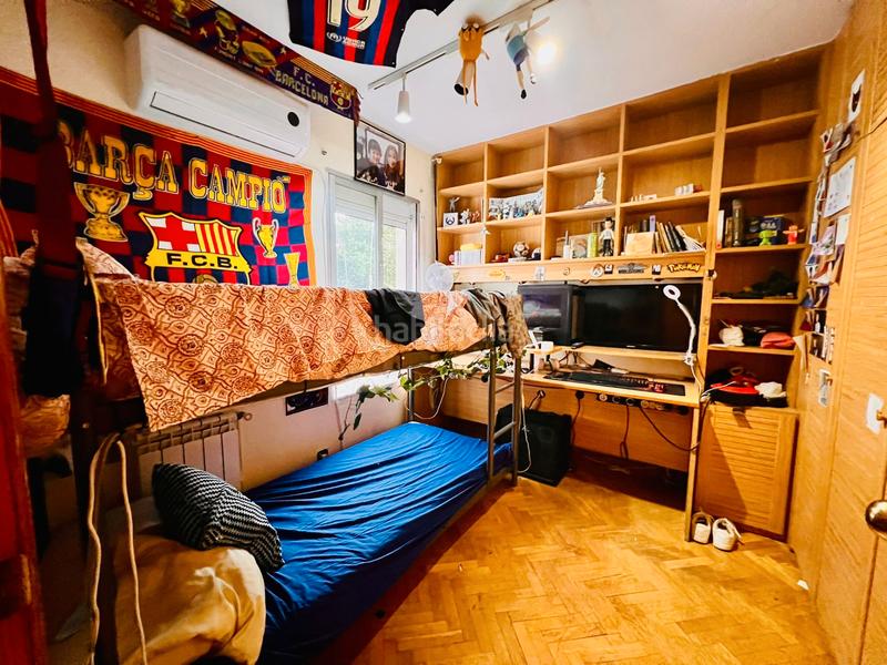 Foto d166bd66-dac8-4747-b5fb-1a589b2e3296. Maison jumelée avec chauffage dans Simancas Madrid