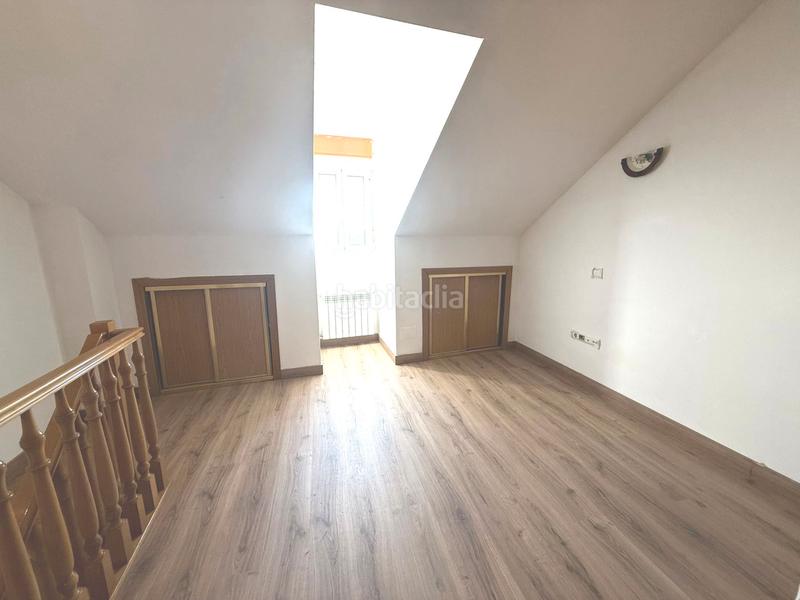 Foto 04f2a63d-852a-4636-add0-257647909e52. Duplex with heating in Valleaguado-La Cañada Coslada