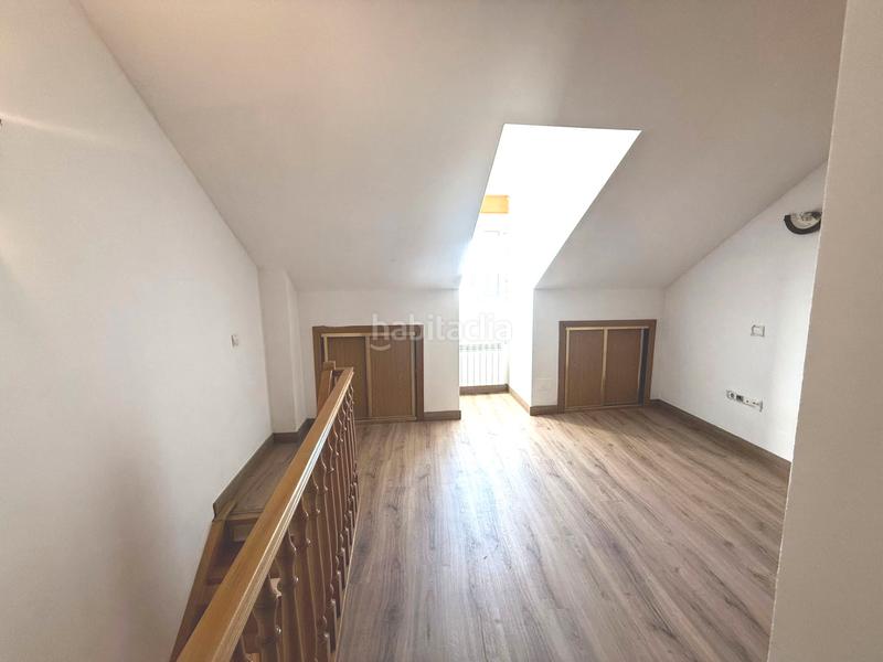 Foto 3c7f4b37-75f5-4d11-87d4-87392cfc8edf. Duplex with heating in Valleaguado-La Cañada Coslada