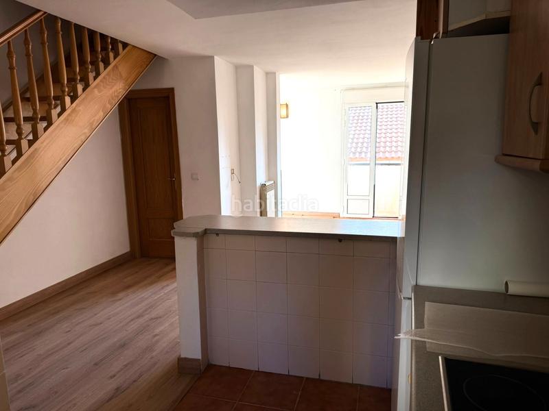 Foto bbc7ccf6-382a-489e-9d0f-67b36cec7912. Duplex with heating in Valleaguado-La Cañada Coslada