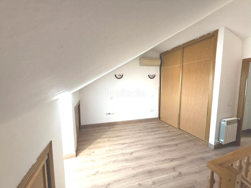Foto d2cd52d9-f791-4513-865c-da652f434a77. Duplex with heating in Valleaguado-La Cañada Coslada