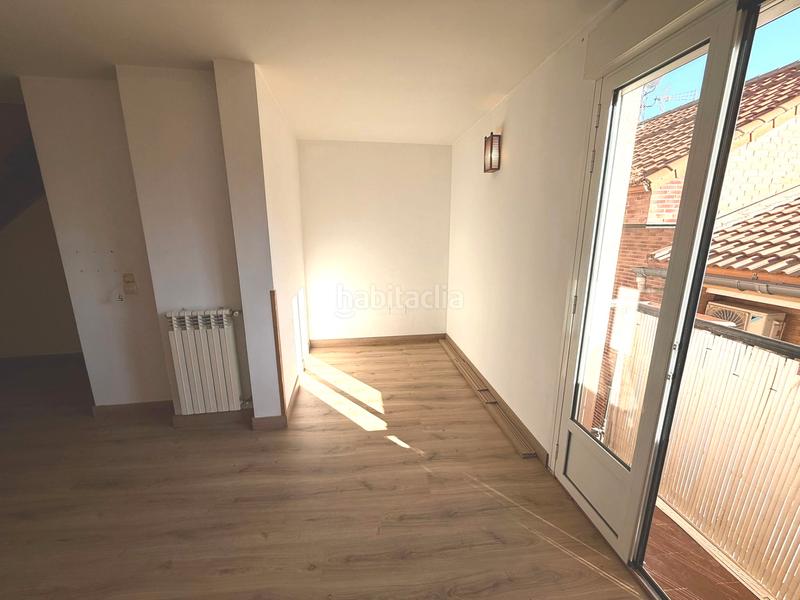 Foto ec3eabfc-7589-4ec6-81b4-2746f94f5905. Duplex with heating in Valleaguado-La Cañada Coslada