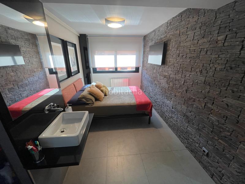 Foto 9c2a2b96-8523-4b9a-9a0b-fae39e9e9743. Etagenwohnung mit heizung parking pool in Valdebernardo-Valderribas Madrid