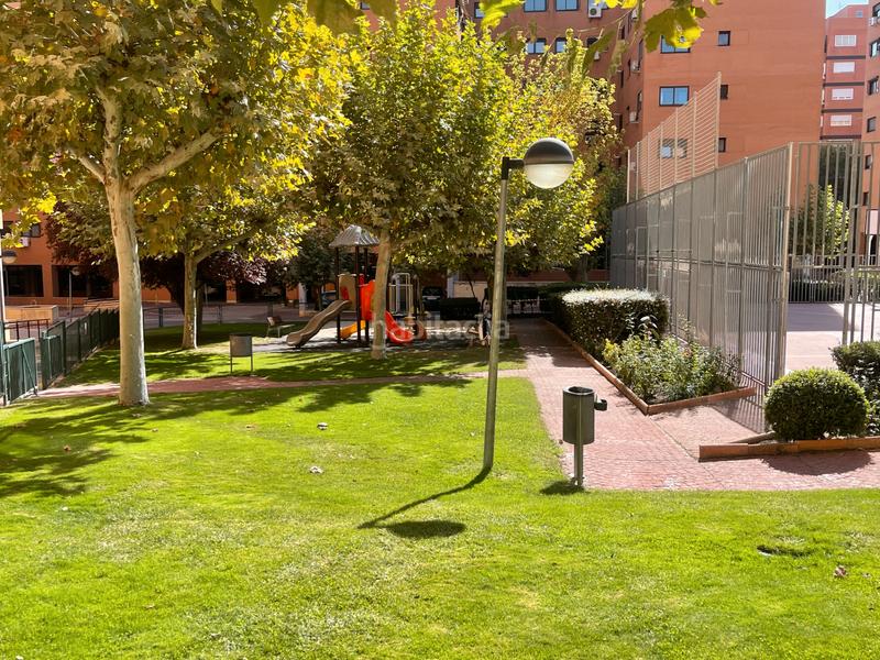 Foto 886a0285-2031-49a7-9c5f-47b8b7de91c6. Flat with heating parking pool in Valdebernardo-Valderribas Madrid