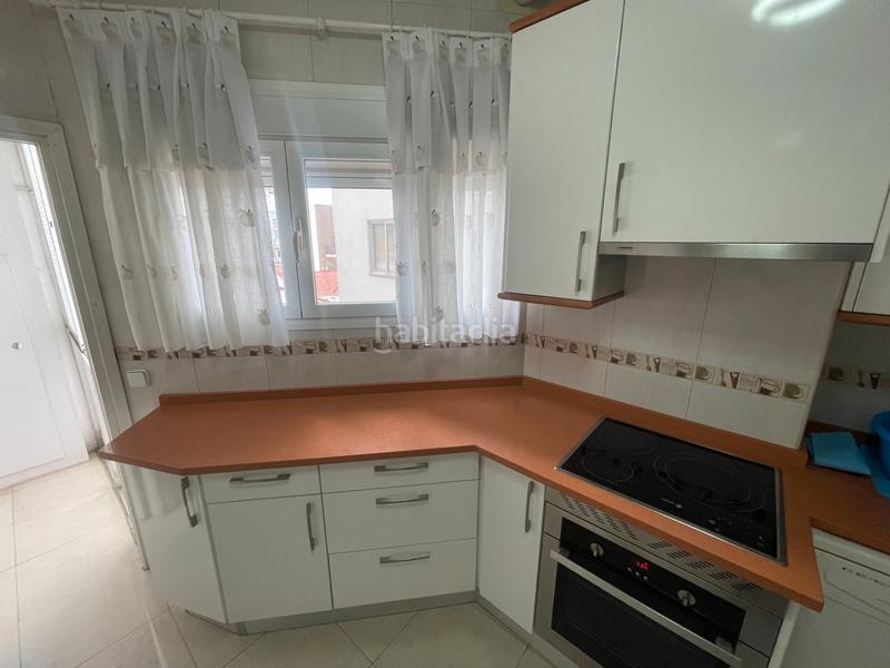 Foto a3a2f078-2b44-4350-8321-d63c120fc6e1. Pis amb calefacció aparcament a Bellas Vistas Madrid