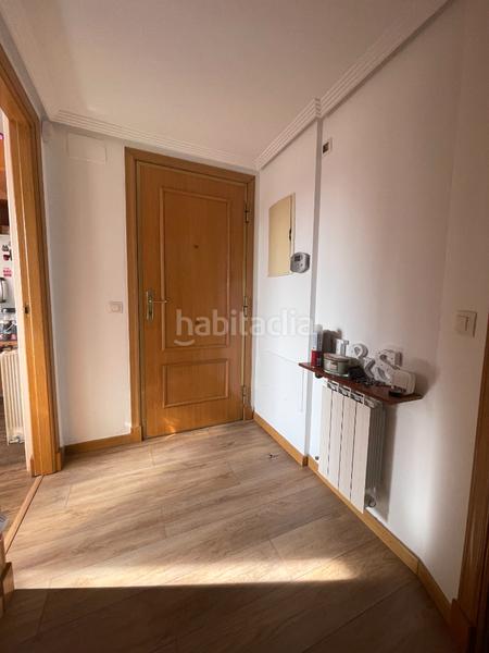 Foto 2454abc7-37bf-4ff3-8d2b-1c0ddbf3c783. Penthouse with fireplace heating parking pool in Simancas Madrid