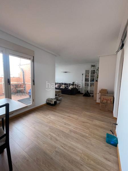 Foto 588d7649-59d4-4997-bae8-9a6c8e7ca9a1. Penthouse with fireplace heating parking pool in Simancas Madrid