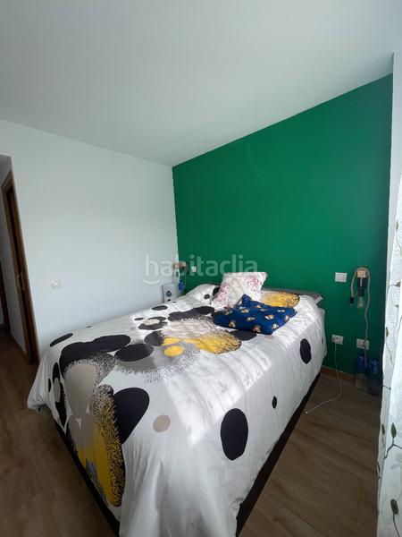 Foto 777fdc3e-8723-457f-b54a-ba5b91112d72. Penthouse with fireplace heating parking pool in Simancas Madrid