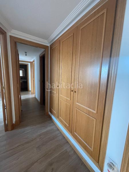 Foto 80d74e41-a958-4184-8b9a-09a28bd06825. Penthouse with fireplace heating parking pool in Simancas Madrid