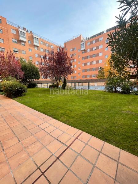 Foto a2dea7da-f9eb-497e-ae89-ed914bb9f379. Penthouse with fireplace heating parking pool in Simancas Madrid