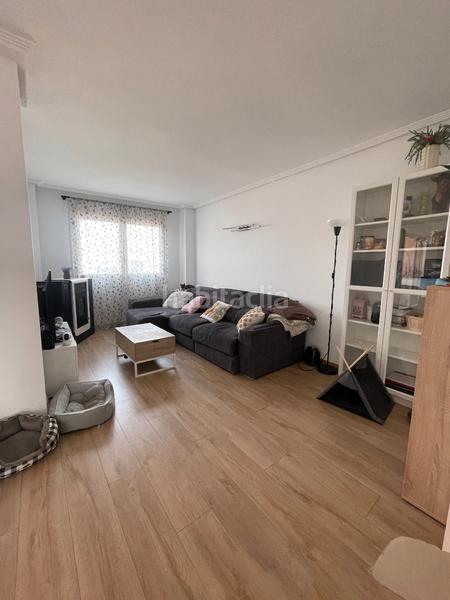 Foto aa99fedc-36ed-4836-b1cc-2836a0edbbf0. Penthouse with fireplace heating parking pool in Simancas Madrid