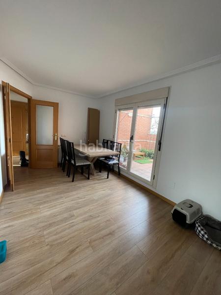 Foto f79c4715-259f-44b0-b5e4-f353d60c4fe2. Penthouse with fireplace heating parking pool in Simancas Madrid