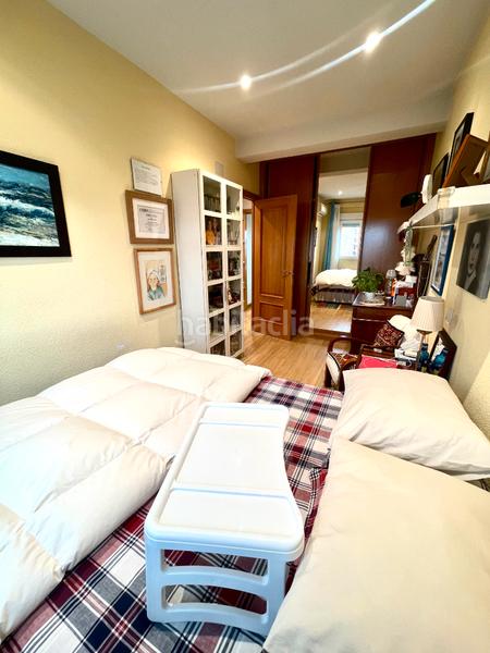 Foto 7f7fbd5d-3f42-45ca-8867-535e9cf2f2ec. Pis amb calefacció a Pacífico Madrid