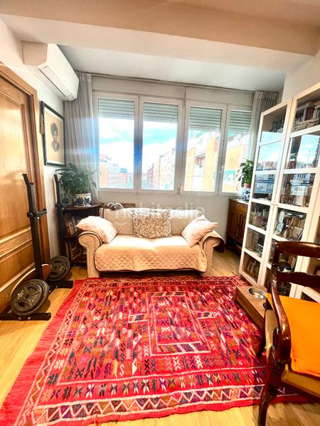 Foto f72b7e4b-ce15-4f99-b051-5b5d2e2abd89. Pis amb calefacció a Pacífico Madrid