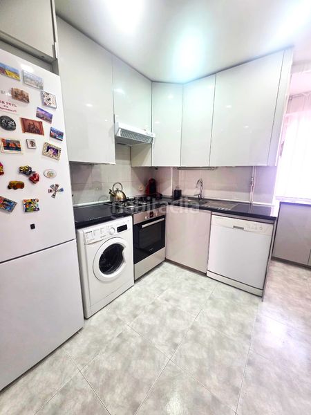 Foto a03a8d4b-845b-4651-a21b-6f636e25896d. Flat with heating in Los Rosales Madrid