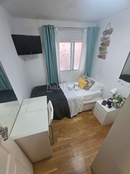 Foto d8dbf7e7-2d26-4e2f-b3ee-b39fc7b4695f. Flat with heating in Simancas Madrid