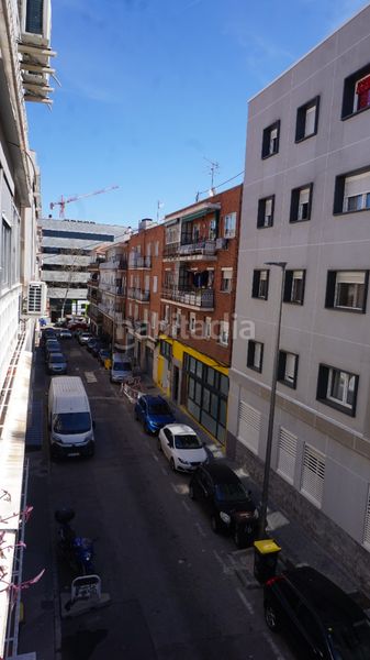 Foto e5c01367-da62-4a2c-a2eb-4dd6c00bd6dd. Pis amb calefacció a Simancas Madrid