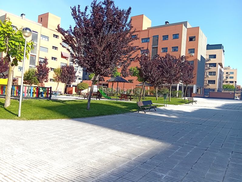 Foto 9c280645-a9f2-4b02-abdd-e609e7c8a7cc. Pis amb calefacció aparcament piscina a Hospital Valdemoro